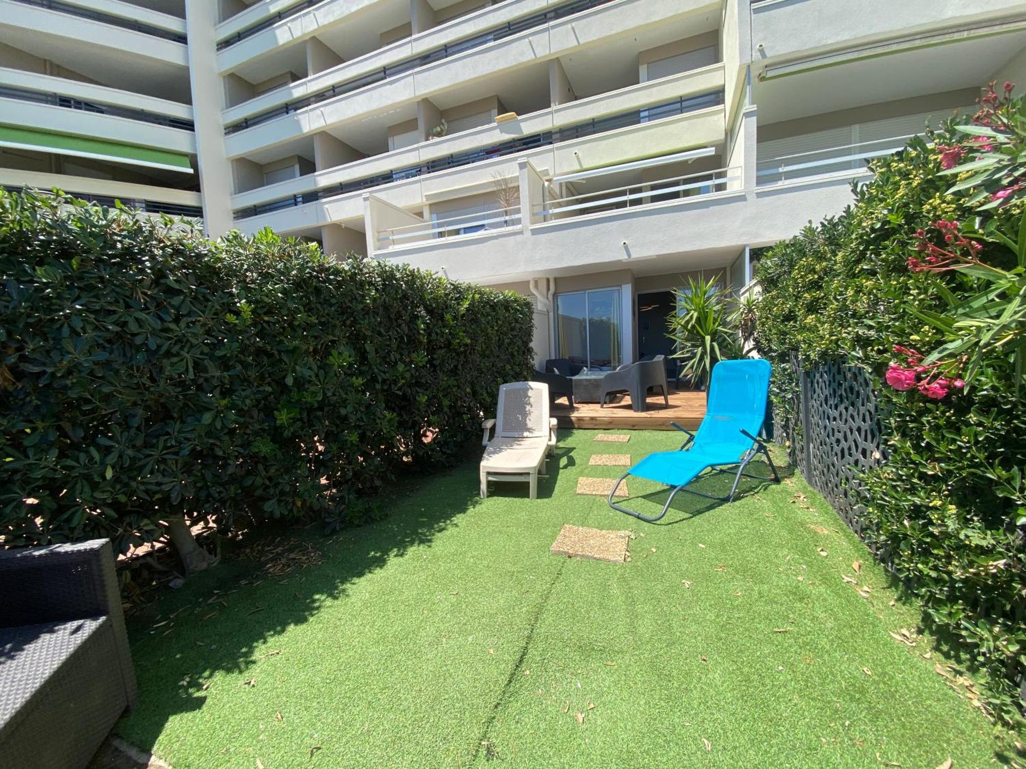 Appartement Les Pieds Dans L'Eau à Canet-en-Roussillon Extérieur photo